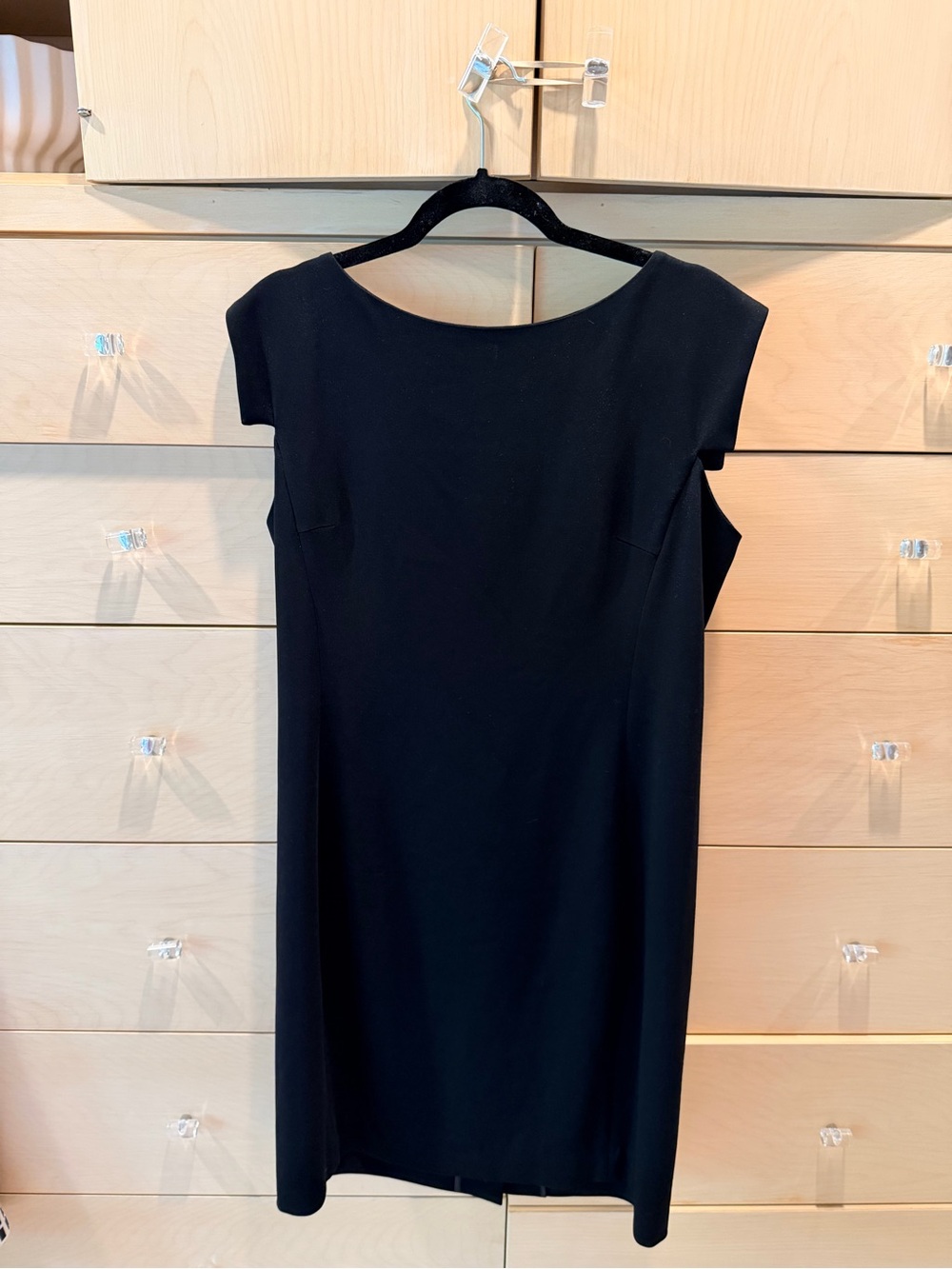 MM.LaFleur Black Boatneck Cap-Sleeve Midi Dress